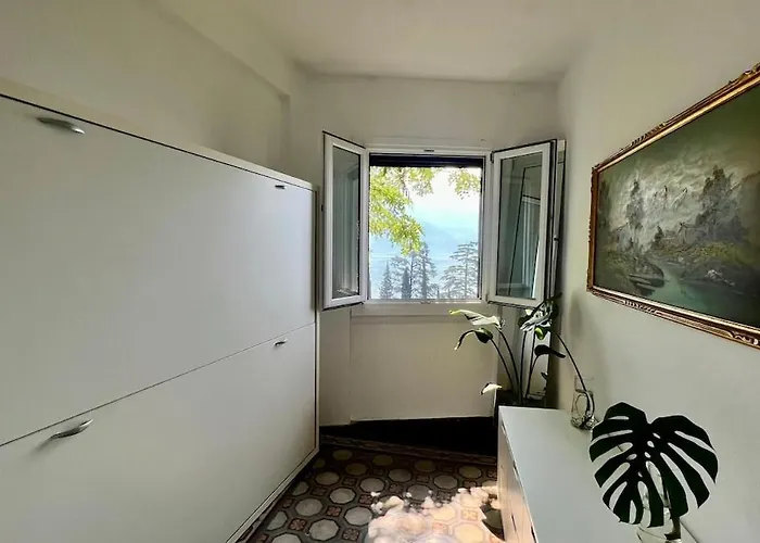 House Within Walking Distance Of The מנאג'יו