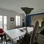 アパート House Within Walking Distance Of The *