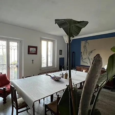 Appartement House Within Walking Distance Of The *