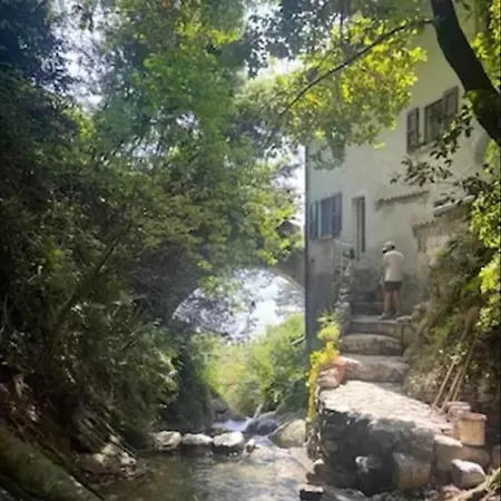 House Within Walking Distance Of The * Menaggio