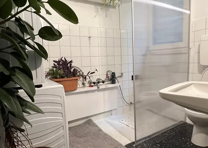 アパート House Within Walking Distance Of The メナッジョ