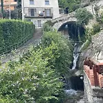 House Within Walking Distance Of The Διαμέρισμα *