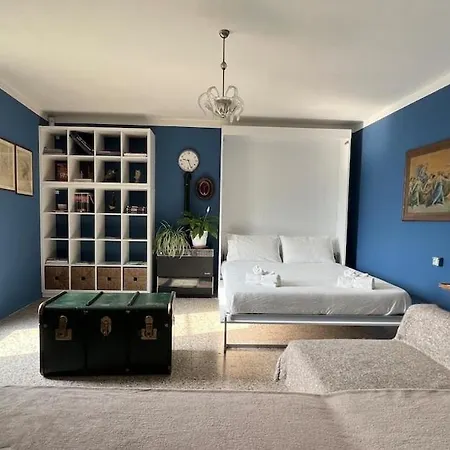 House Within Walking Distance Of The * Μενάτζιο